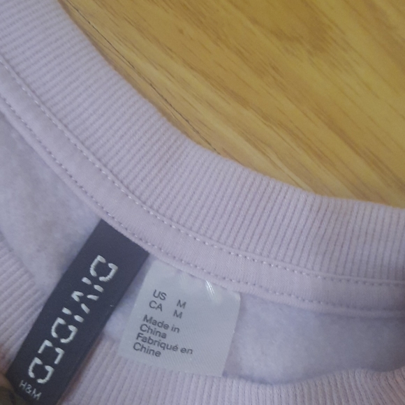 💟H&M sweatshirt - Picture 3 of 8